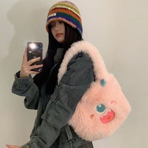 Sac fourre-tout en peluche de style MXM, mignon petit monstre de dessin animé, grande capacité, sac à bandoulière pour écolière, cadeau en gros - Product Image 4