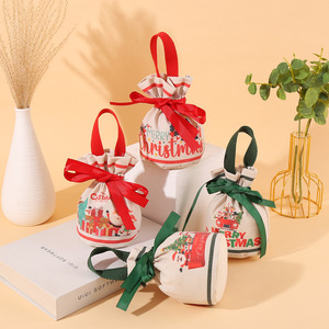 Sacs cadeaux de Noël en tissu avec cordon de serrage et poignées en ruban pour enfants, sacs à pommes pour la veille de Noël, 12 cm x 10 cm x 16 cm - Product Image 4
