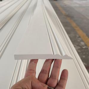 Plinthe de sol en <span class=keywords><strong>bois</strong></span> de <span class=keywords><strong>pin</strong></span>, design moderne, blanc apprêté, joint en dentelle, avec dérogation tarifaire 2026 - Product Image 2