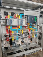 Estabilizador de regulador de voltaje de potencia de CA industrial trifásico AVR de 1500KVA /2000KVA para Generador/UPS, 1 unidad