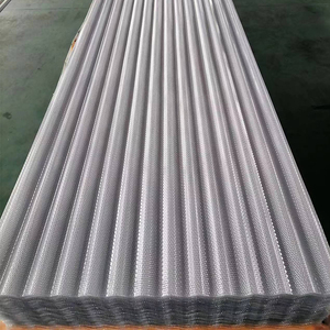 Placa de Policarbonato Corrugado de 0,7-2mm Resistente a UV - Painel de Transmissão de Luz para Estufas/Coberturas - Product Image 4