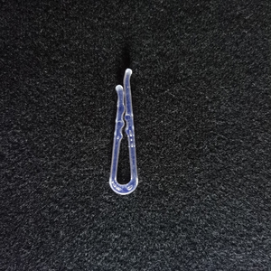 Clips de <span class=keywords><strong>camisa</strong></span> de plástico <span class=keywords><strong>transparente</strong></span> PS de alta calidad para almacenamiento y organización de ropa; Clips de falda transparentes en forma de U - Product Image 4