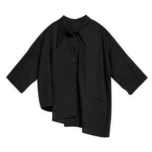 Camicetta da <span class=keywords><strong>donna</strong></span> Qweek, asimmetrica, stile Harajuku giapponese coreano, bianca e nera, ampia, con bottoni, <span class=keywords><strong>top</strong></span> casual estivo alla moda - Product Image 3