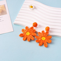 Anting Bunga Matahari Bohemian Trendi Musim Panas, Anting Tenun Rafia Kasual Pantai, Anting Temperamen Bunga