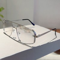 Nouvelles Lunettes de Soleil Tendance 2026 Style Européen et Américain, Monture Irrégulière, Double Pont, Branches Métalliques Simples et Modernes, Verres Polygonaux, Protection UV400