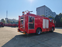 Nouveau camion de pompier Isuzu 4X2 Diesel 8cbm/10cbm, citerne à eau de 10000L, norme d'émission Euro 3, hauteur de travail de 30m, 150-250HP