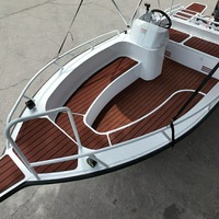 Yacht de Pêche Confortable en Alliage d'Aluminium 6-8 Passagers pour Sports Fluviaux, Coque PVC Hors-Bord avec Mains Courantes Soudées Incluses