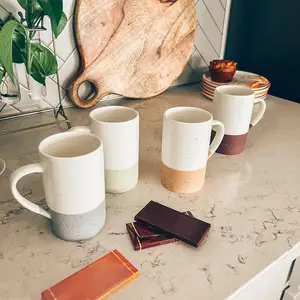 2023 produits les plus vendus couleur émaillée design en relief tasses à café en céramique tasses colorées en gros pour le café, l'eau et le thé
