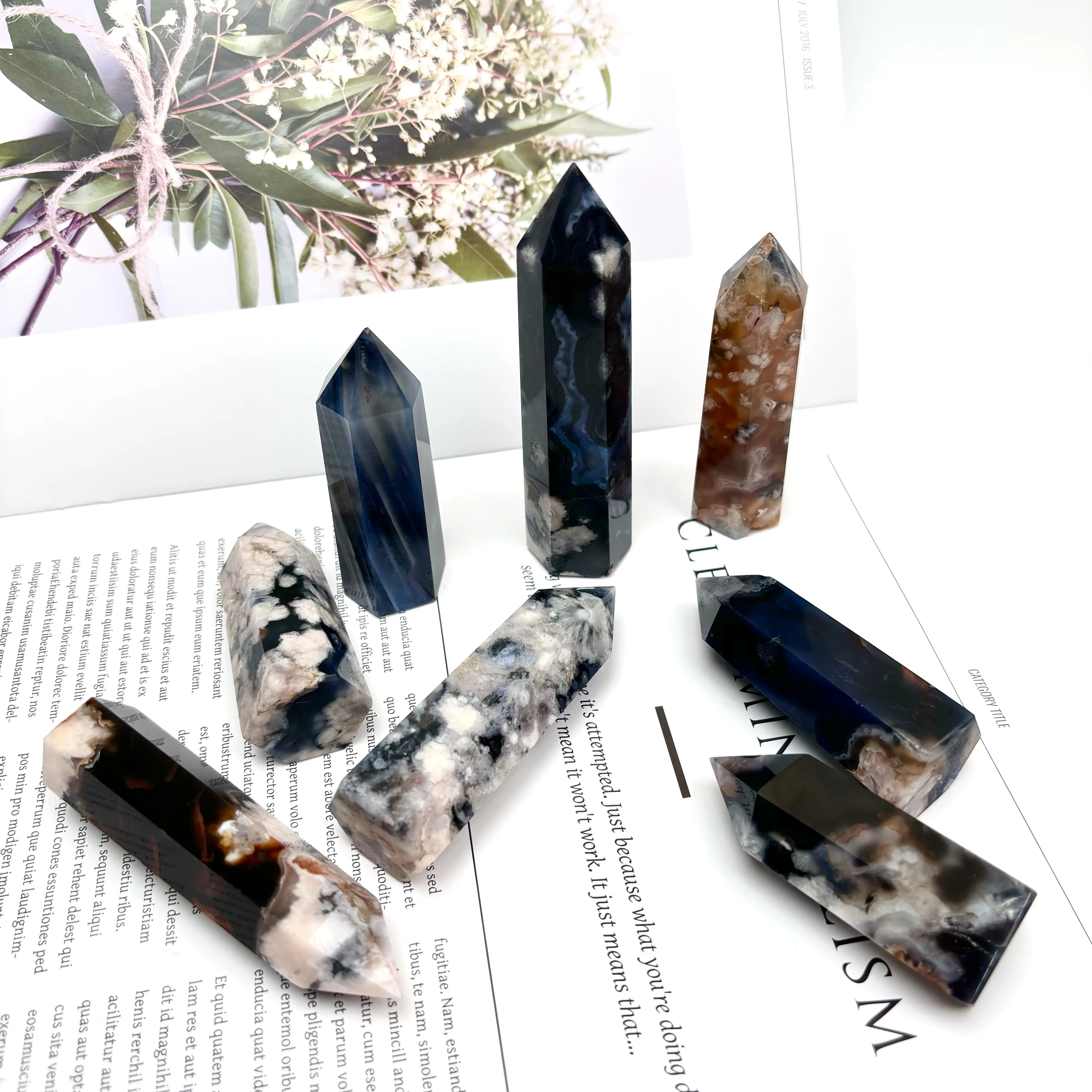 Venta al por mayor cristal natural azul Sakura ágata punto varita torres de cristal obelisco piedra curación decoración puntos de cristal