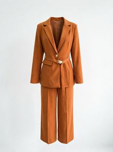 Ensemble <span class=keywords><strong>pantalon</strong></span> deux pièces élégant <span class=keywords><strong>violet</strong></span> foncé avec blazer ceinturé et <span class=keywords><strong>pantalon</strong></span> large plissé pour le bureau – Marque Fangzhijing - Product Image 3