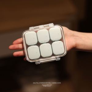 Mini Caja Organizadora de Medicamentos con 6 Compartimentos |   Organizador de Pastillas Bonito para el Hogar y Viajes, Pastillero Diario Plegable con Tapa Impresa de Plástico - Product Image 3
