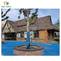 Toiture en chaume synthétique populaire en plastique Palapa Tuiles en chaume Tiki Bali pour les maisons Cabane