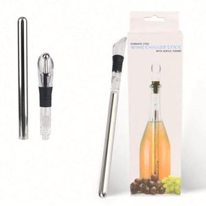 Refroidisseur de vin et de bière en acier inoxydable avec bâtonnet de refroidissement, verseur, bouchon et coupe-cordons - Product Image 1