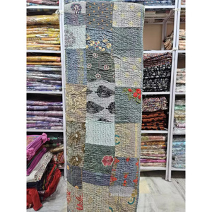 Drap de lit matelassé en soie Kambhadiya, patchwork Kantha indien vintage fait main, motifs uniques, style bohème, vêtements d'occasion - Product Image 5