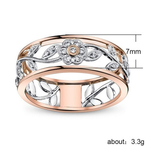 Elegante Anello Bicolore con Zirconi Floreali, Design Minimalista a Fiore, Gioiello da Donna alla Moda per Uso Quotidiano, Regalo Chic - Product Image 3