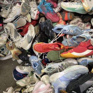 รองเท้าบาสเก็ตบอลมือ<span class=keywords><strong>สอง</strong></span>ยี่ห้อจีนยอดนิยมขายส่งจำนวนมาก 5 ยี่ห้อ<span class=keywords><strong>ขาย</strong></span>ดี รองเท้าบาสเก็ตบอลมือ<span class=keywords><strong>สอง</strong></span> Li NI - Product Image 5