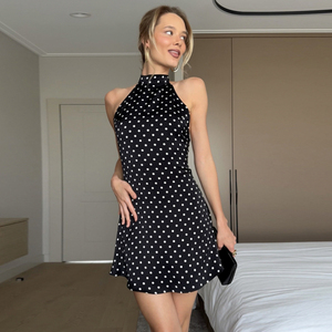 เดรสผูกคอทรงเอไลน์ลายจุดสไตล์ฝรั่งเศส ดีไซน์เก๋ไก๋ ช่วยกระชับสัดส่วน ทรงมินิเดรส วินเทจ ชิค - Product Image 4