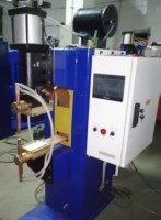 Nouvelle machine de soudage par points à onduleur TONGJUN TMF à économie d'énergie 90kW 90kVA Entrée triphasée 380V-480V Cycle de service 50% Sans réseau