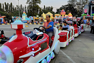 <span class=keywords><strong>Train</strong></span> électrique sans rails à piles en alliage pour parcs d'attractions et centres commerciaux, usage extérieur pour enfants - Product Image 3