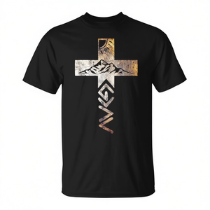 Camiseta con estampado de cruz para cristianos: Dios es mayor que los altos y bajos. - Product Image 2