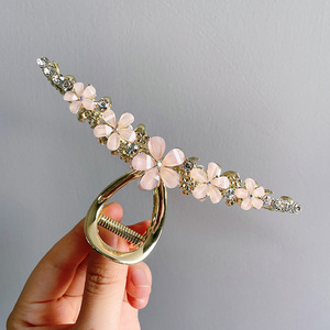 Pince à cheveux coréenne florale surdimensionnée en métal, pince requin premium pour femmes, pour chignon et usage quotidien - Product Image 5