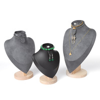 Présentoir en bois pour bijoux : colliers, pendentifs, boucles d'oreilles, bagues, bracelets, et boîtes d'emballage