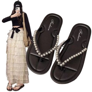 2026 New Pearl Flip Flops for Women Summer <b>Flat</b> Soft Sole Clip Toe Beach <b>Sandals</b> Outdoor Wholesale - Product Image 5