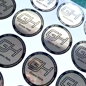 Etiquetas Adhesivas de Holograma Troqueladas a Medida con Lámina Metálica Holográfica, Logotipo Personalizado Impreso a Prueba de Agua para Gorras, Viseras y Snapbacks - Product Image 2