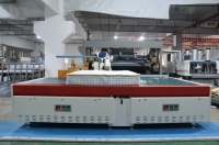 Machine automatique de couture de bordure de matelas avec bras robotique et rotation à 90 degrés pour les coins