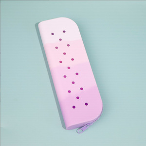 Biểu Tượng Tùy Chỉnh Croc Lỗ Silicone Bút Chì Trường Hợp Trở Lại Trường Học Văn Phòng Phẩm Trẻ Em Sáng Tạo Dễ Thương DIY Bút Túi Đa Chức Năng Lưu Trữ Pouch - Product Image 3