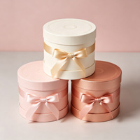 Nouvelle conception de boîte-cadeau de luxe en forme de cœur avec fleurs, boîte rigide durable « Je t'aime » pour la Saint-Valentin avec insert en mousse