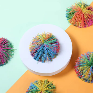 <span class=keywords><strong>NOLL</strong></span> Großhandel Werbe-Sensorik-Fidget-Spielzeug Bunter Silikon-Koosh-Ball Flauschige Jonglier- und Hüpfbälle Dehnbare Spielzeugbox 5-7 - Product Image 3