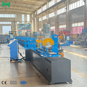 Machine <span class=keywords><strong>de</strong></span> formage <span class=keywords><strong>de</strong></span> profilés pour rails <span class=keywords><strong>de</strong></span> guidage industriels <span class=keywords><strong>de</strong></span> qualité supérieure, bleue, largeur d'alimentation 4 mm, pour ligne <span class=keywords><strong>de</strong></span> production <span class=keywords><strong>de</strong></span> rails <span class=keywords><strong>de</strong></span> guidage <span class=keywords><strong>de</strong></span> haute précision - Product Image 2