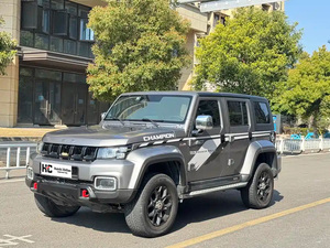 2019 Beijing BJ40 City Hunter 2.0T Automático 4x4 Vehículo Usado SUV Turbo Gasolina Todoterreno Proveedor Mayorista de Exportación - Product Image 1