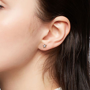 Pendientes de Titanio ASTM F136 de 16G con Incrustaciones de Circonita Cúbica en Forma de Labios, Anodizado Multicolor, Estilo Punk, para Compromiso, Oreja, Labret, Hélix, Tragus - Product Image 3