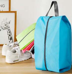 Bolsa Organizadora de Zapatos de Viaje con Logotipo Personalizado al por Mayor, Bolsa de Almacenamiento de Zapatos Impermeable de Poliéster Reciclado con Cremallera - Product Image 3