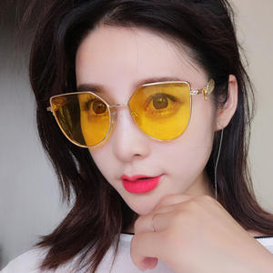 Gafas de sol Ocean Red de metal con cadena y diseño de alas para mujer, protección UV400, montura dorada, lentes AC tipo 3, gafas de sol - Product Image 5