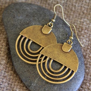 Orecchini pendenti rotondi geometrici vintage per donna, gioielli alla moda in bronzo anticato cavo - Product Image 2
