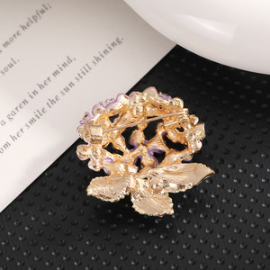 Broche de Hortensia con Flores Rosas y Moradas, de Aleación de Zinc, Regalo para Mujer, Diseño de Flor con Engaste de Garra - Product Image 4