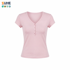 T-shirt Henley pour femme, coupe ajustée, col en V, manches courtes, 92% coton, 8% élasthanne, style vintage, personnalisable SUHE OEM. - Product Image 1