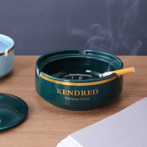 Cendrier en céramique Mystic Arts avec couvercle, motif cerf, grande capacité, objet décoratif de table - Product Image 2