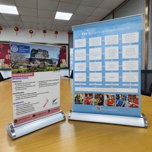 Exhibidores <span class=keywords><strong>de</strong></span> <span class=keywords><strong>Banner</strong></span> Enrollable <span class=keywords><strong>de</strong></span> <span class=keywords><strong>Escritorio</strong></span> Personalizados A3 A4, Banners Promocionales Portátiles <span class=keywords><strong>de</strong></span> Sobremesa para Exhibiciones y Publicidad - Product Image 5