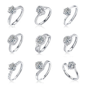 خاتم زفاف فاخر من الفضة مع حجر زركونيا 1 قيراط للنساء، خاتم ألماس موازين ذهبي بجودة VVS للبيع بالجملة - Product Image 1