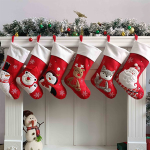 Cadeau de Noël personnalisé : Chaussette de Noël en velours peluche de 16 pouces, bonhomme de neige, <span class=keywords><strong>Père</strong></span> Noël, sac à bonbons rouge, décoration de cheminée et d'arbre pour broderie - Product Image 1