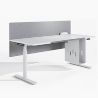 Bureau de travail ergonomique moderne pour la maison avec pieds motorisés, bureau d'ordinateur réglable électriquement avec affichage numérique et mémoire