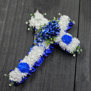 FU-009 Arreglo Floral Artificial en Forma <span class=keywords><strong>de</strong></span> Cruz <span class=keywords><strong>de</strong></span> 110 cm para Funeral, Corona Fúnebre para Cementerio, Servicios Funerarios y Conmemorativos - Product Image 5