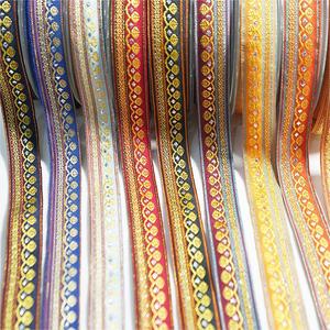 Nastro <span class=keywords><strong>in</strong></span> <span class=keywords><strong>Pizzo</strong></span> con Paillettes Dorate Larghezza 2 cm Bordura <span class=keywords><strong>in</strong></span> <span class=keywords><strong>Pizzo</strong></span> Ricamato Brillante per Decorazione Abbigliamento - Product Image 1