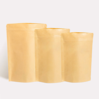Emballage debout personnalisé en papier kraft avec fermeture éclair et fenêtre transparente pour l'emballage de chips de banane plantain