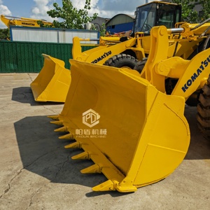 <b>Used</b> Komatsu WA380 wheel loader, 5-ton loader, durable Japanese made bulk material handling <b>machinery</b> - Product Image 6
