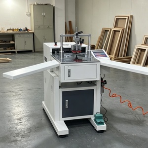 Machine à clouer les coins CNC pneumatique de haute qualité 90 ° -135 °   Connecteur de cadre photo pour moulures en <span class=keywords><strong>bois</strong></span> massif et mousse PS - Product Image 1